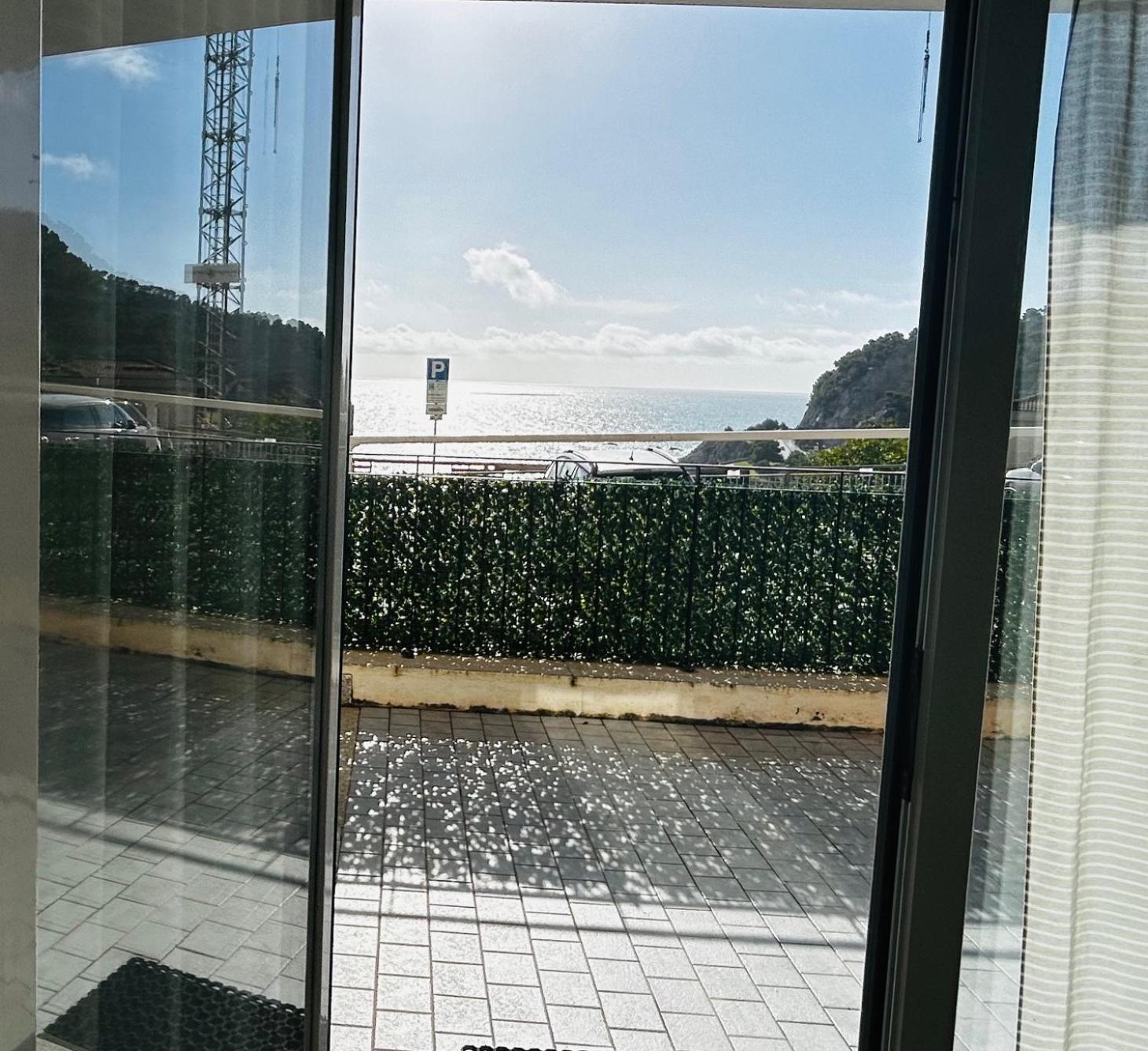 Casa Serge Vista Mare Con Ampio Terrazzo Privato بيرغيجي المظهر الخارجي الصورة