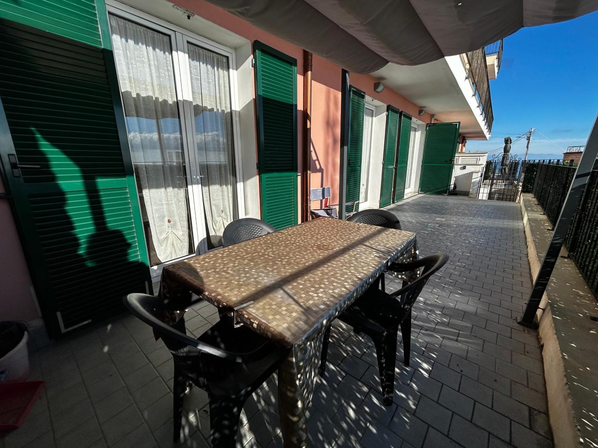 Casa Serge Vista Mare Con Ampio Terrazzo Privato بيرغيجي المظهر الخارجي الصورة