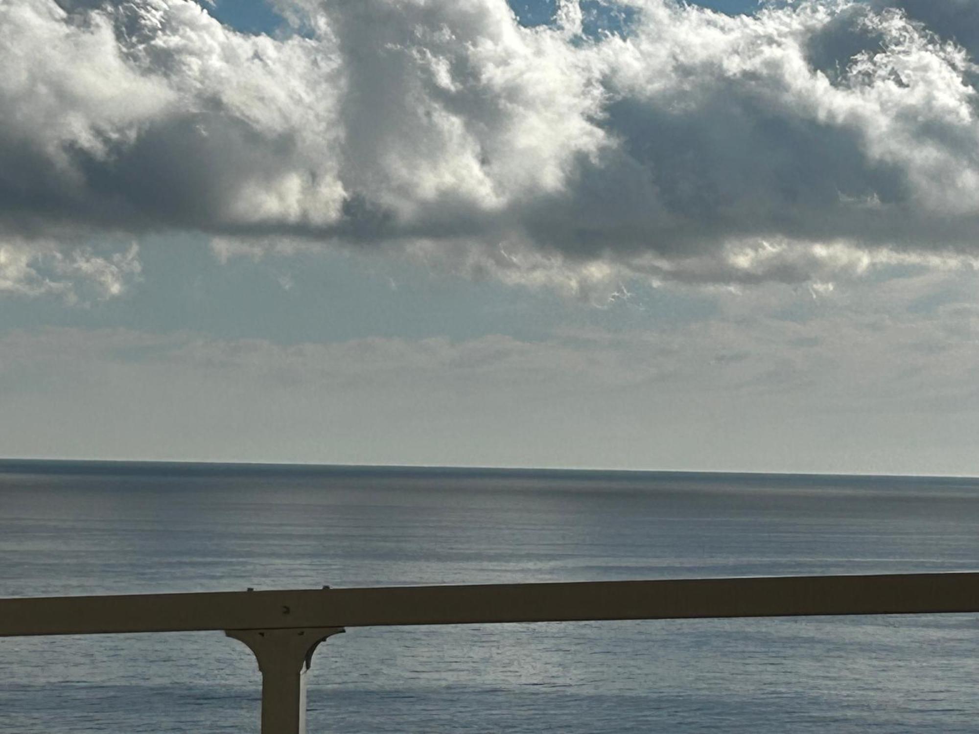 Casa Serge Vista Mare Con Ampio Terrazzo Privato بيرغيجي المظهر الخارجي الصورة